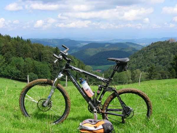 Mountainbiken im Jura